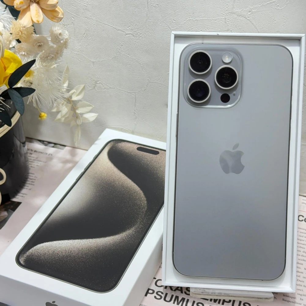 iPhone 15 pro Max 256g 鈦 電池96% 有盒裝有配件