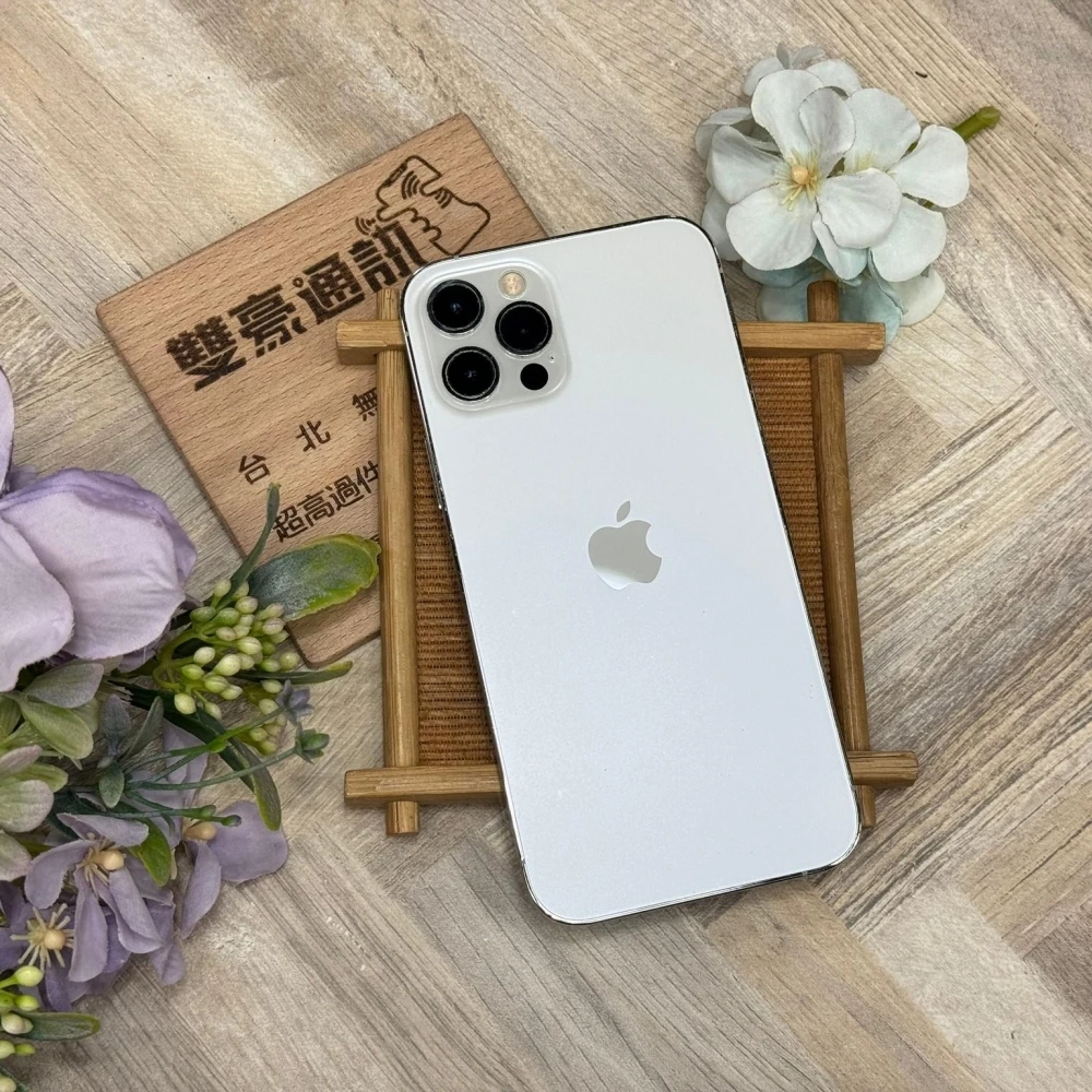iPhone 12pro 128g 白色 電池75%有盒裝有配件