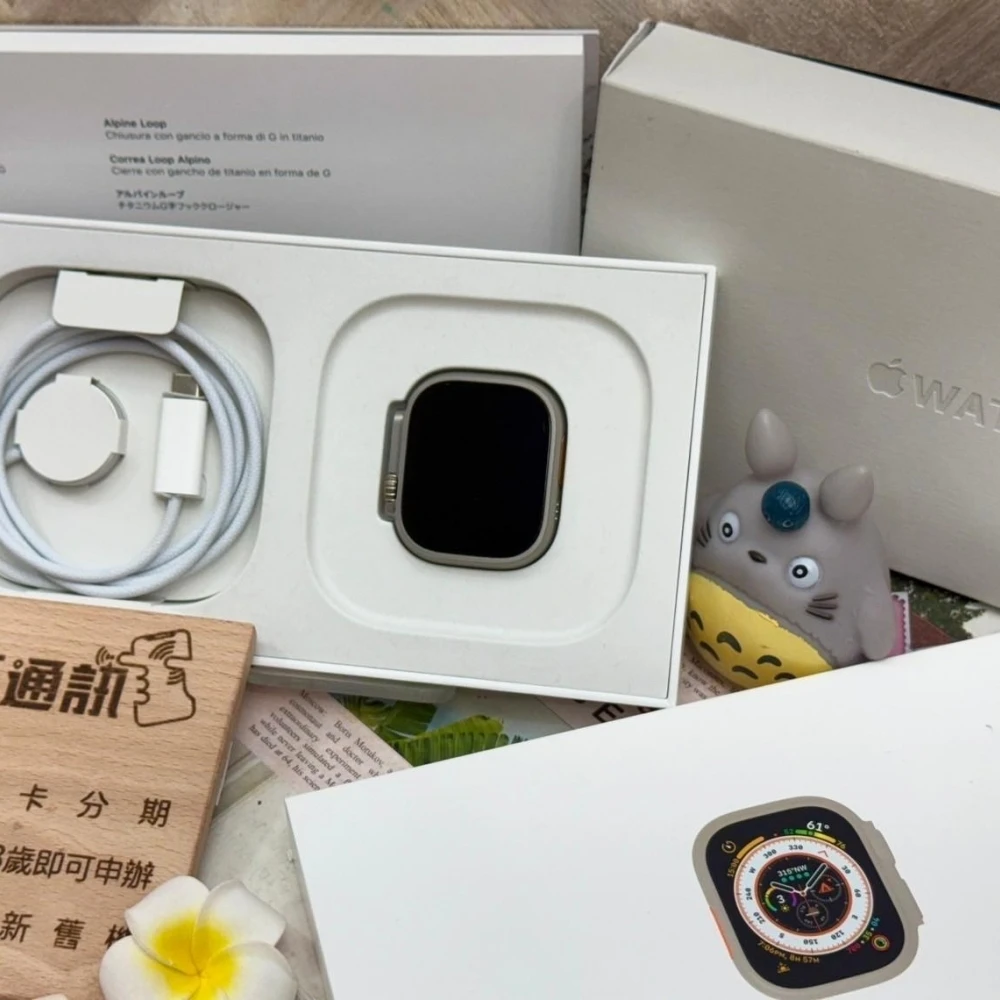 Apple Watch Ultra 1 49mm LTE版 電池100% 原色 附贈高山錶帶 有盒裝