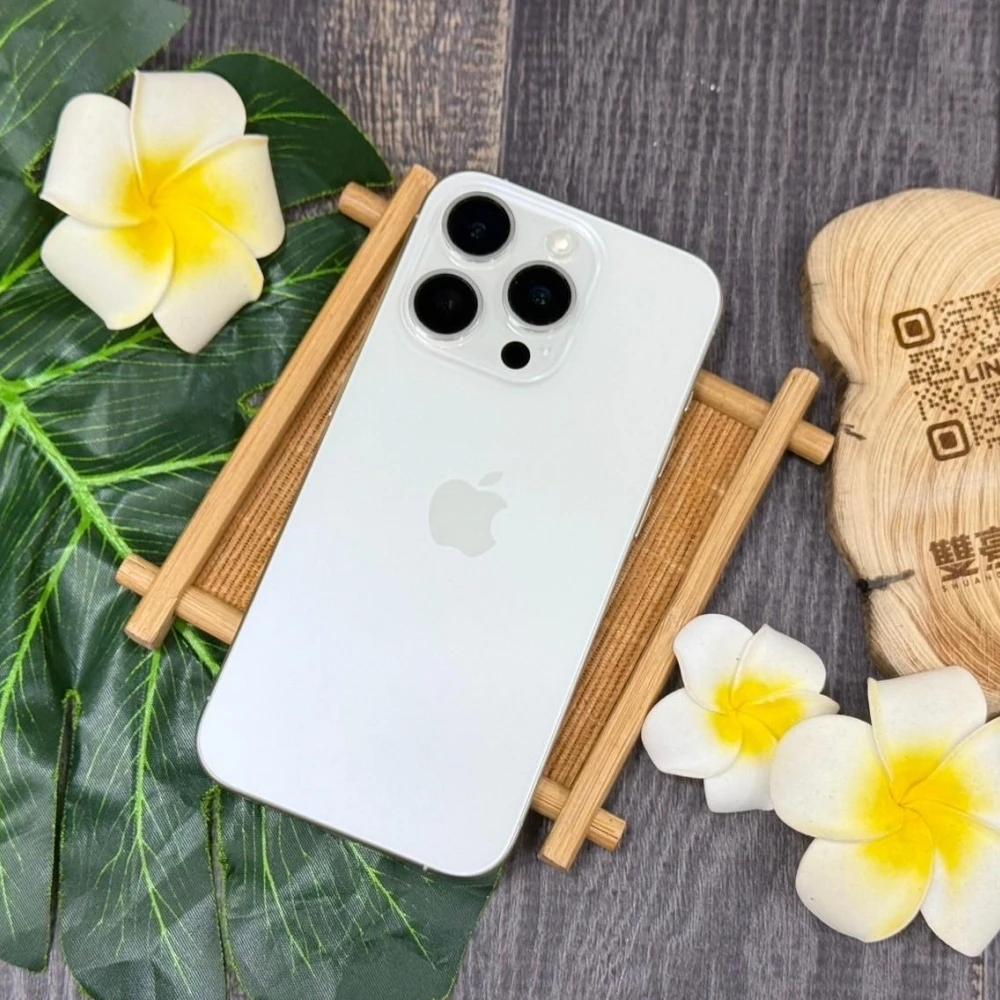 iPhone 15 pro 128g 白 電池89% 無盒裝有配件