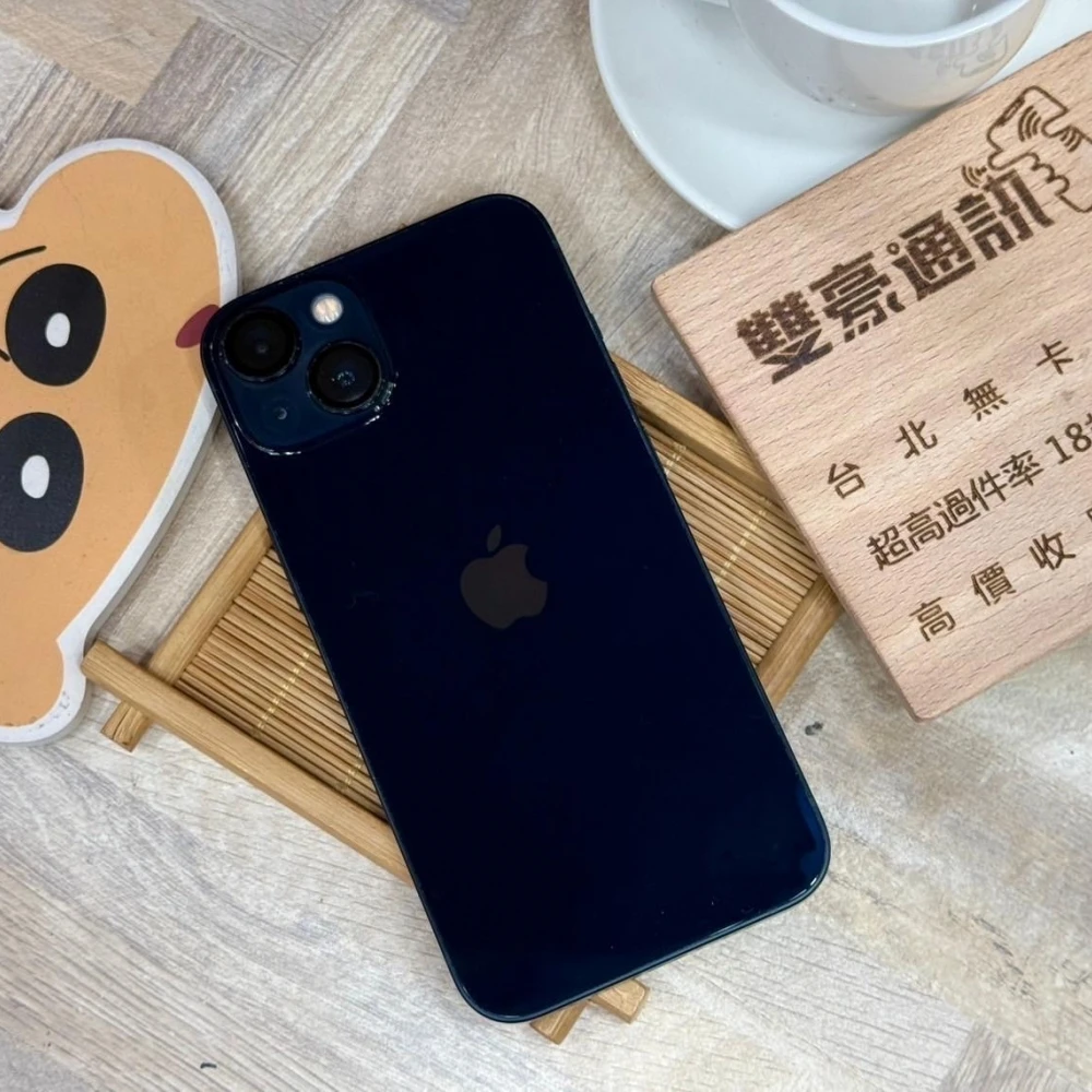 iPhone 13 128g 黑 電池84% 換過副廠螢幕 無盒裝有配件