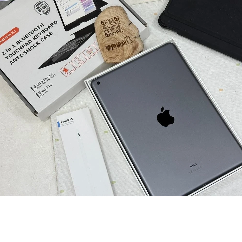 iPad 9 64G 電池98% 循環34次 + VAP 軍規防摔藍牙鍵盤+ Pencil Ax 觸