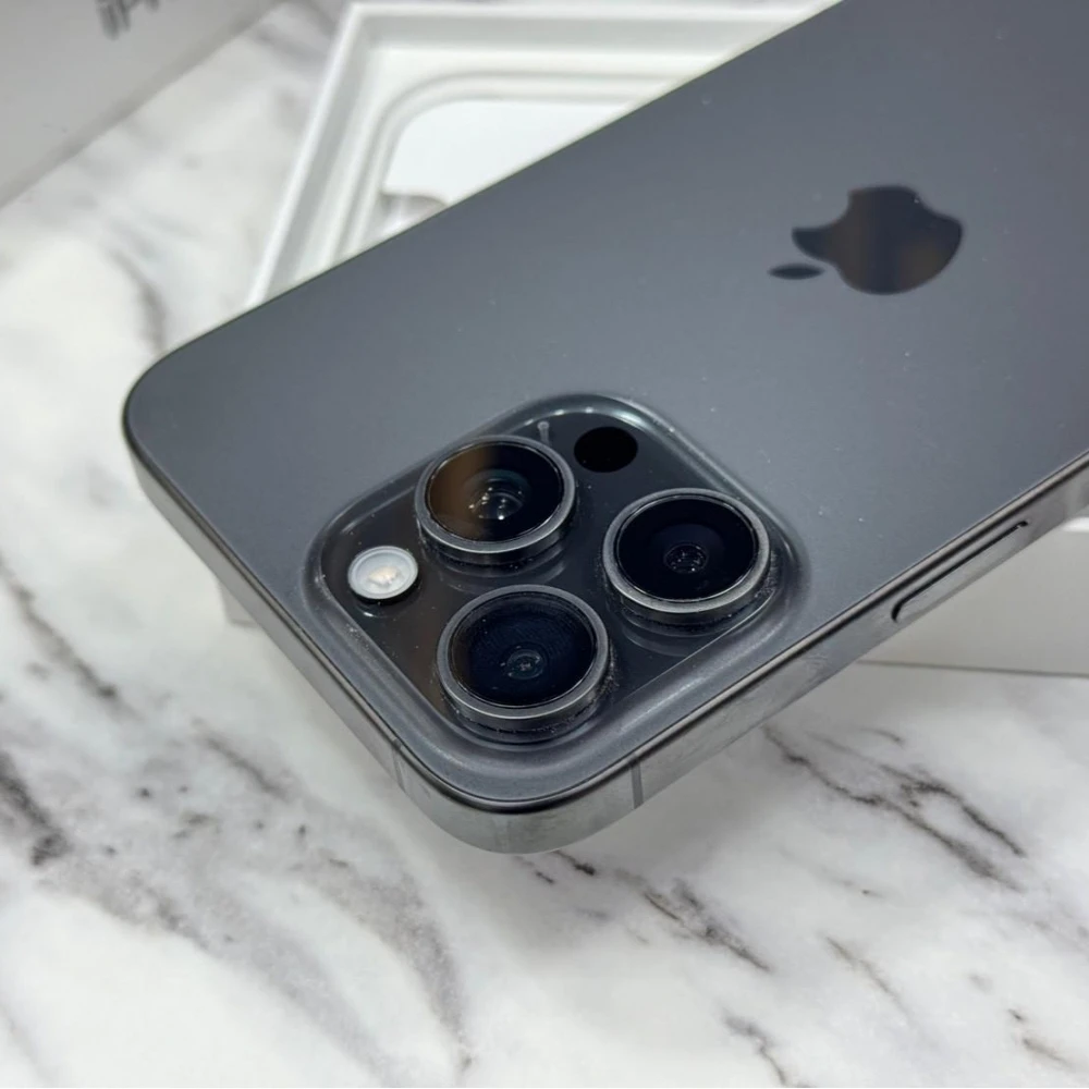 IPhone 15Pro Max 256G 黑色  保固到2025/08/09電池95%  循環24