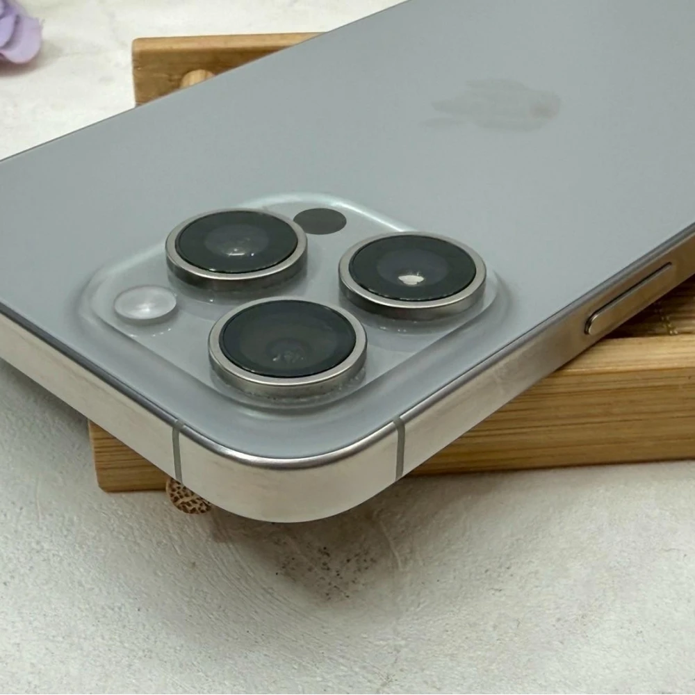 iPhone 15 pro max 512g 鈦 電池93% 無盒裝有配件