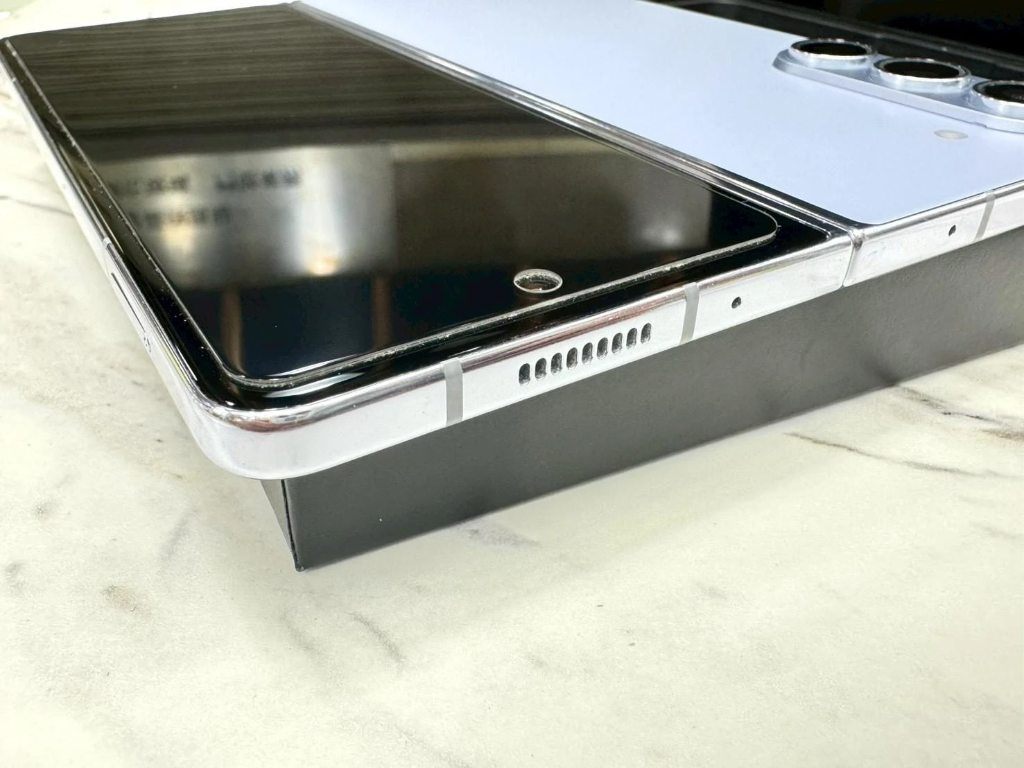 SAMSUNG Galaxy Z Fold5 版（12+512G)  藍 有盒裝有配件