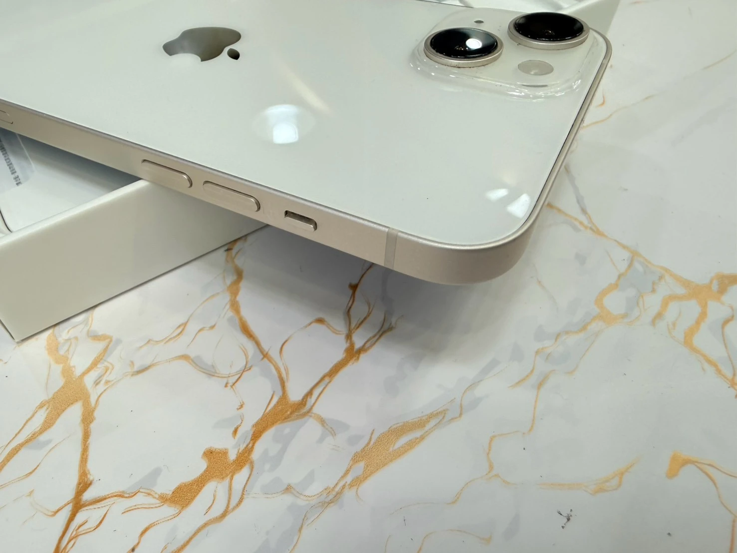 iPhone 14 Plus 128g 白 電池80% 有盒裝有配件 