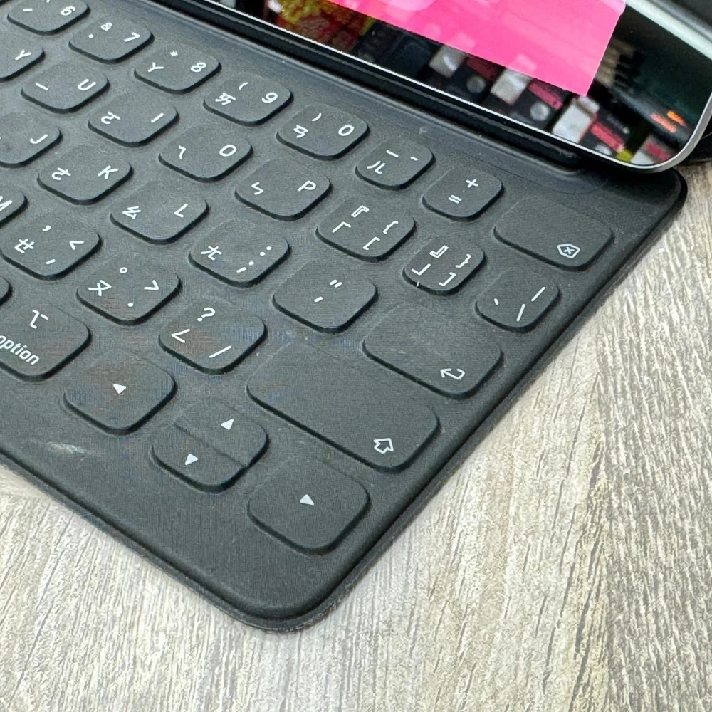 iPad 9 64G +聰穎鍵盤 電池98% 電池循環120次  無盒裝有配件 