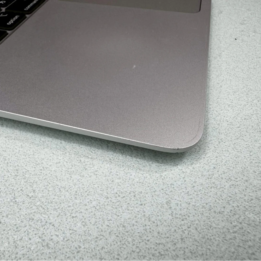 2022 MacBook Air 13吋 M1 晶片 8GB/256GB SSD 極新 電池88
