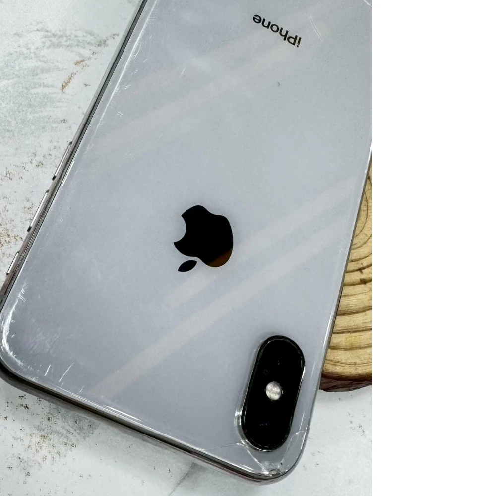 iPhone x  64g 白 電池71% 背板有破 無盒裝有配件