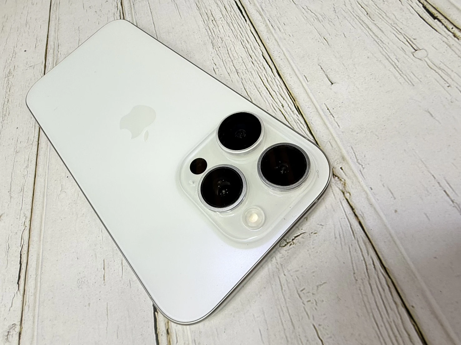 iPhone 16 Pro 256G 白 電池90% 全機原廠 全機無傷 有盒裝有配件