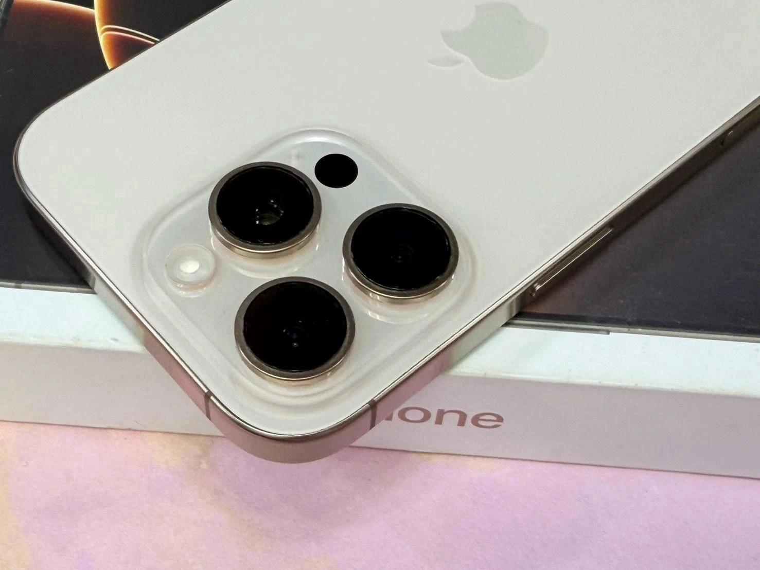 iPhone 16 Pro 128G 金 電池90% 全機原廠 有盒裝有配件