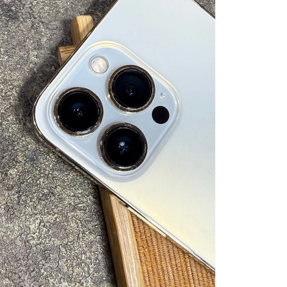 iPhone 13 pro 256g 金 電池78% 有盒裝有配件