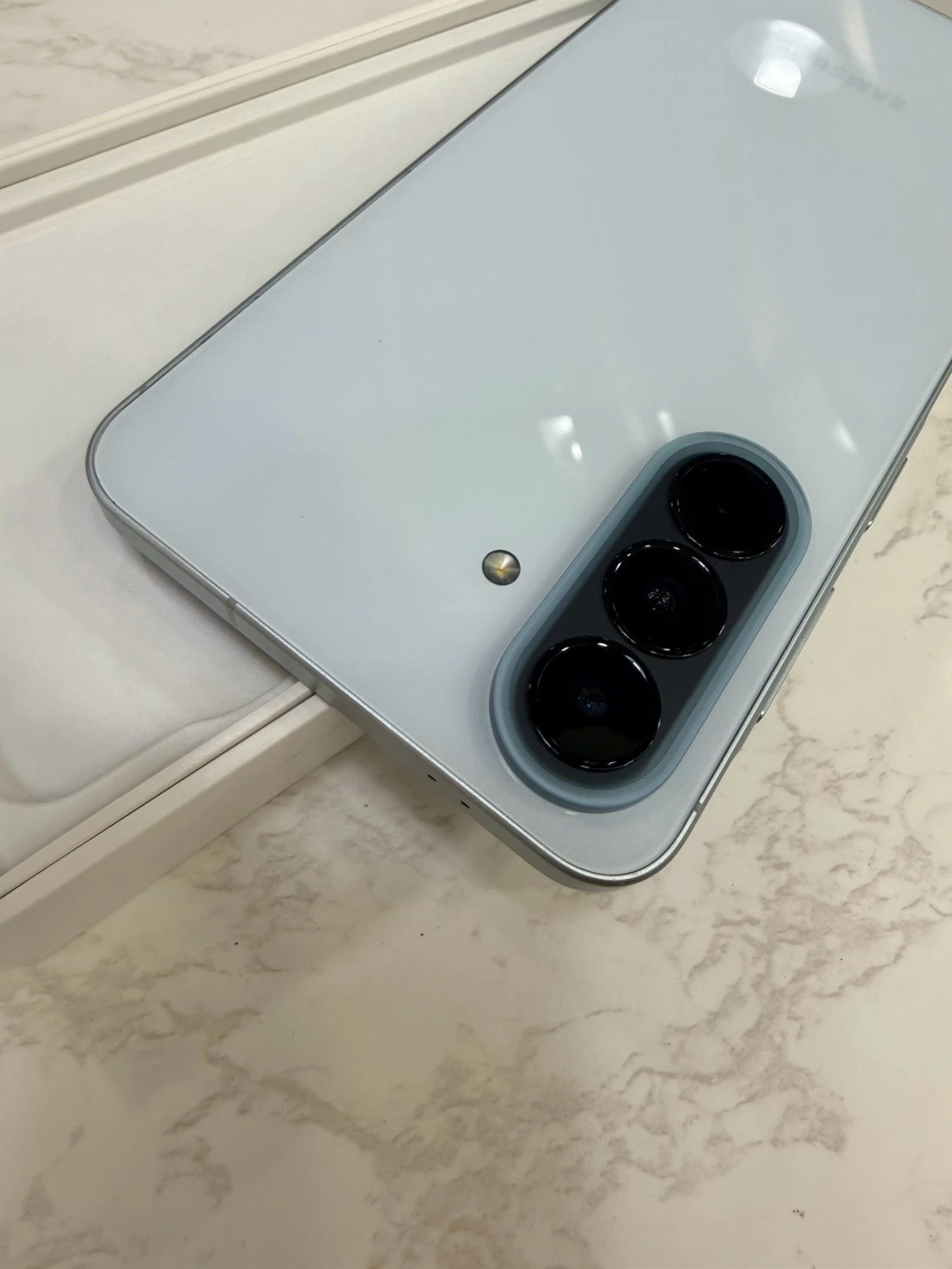 SAMSUNG Galaxy A57 (12+256G) 藍 展示機  有盒裝有配件 