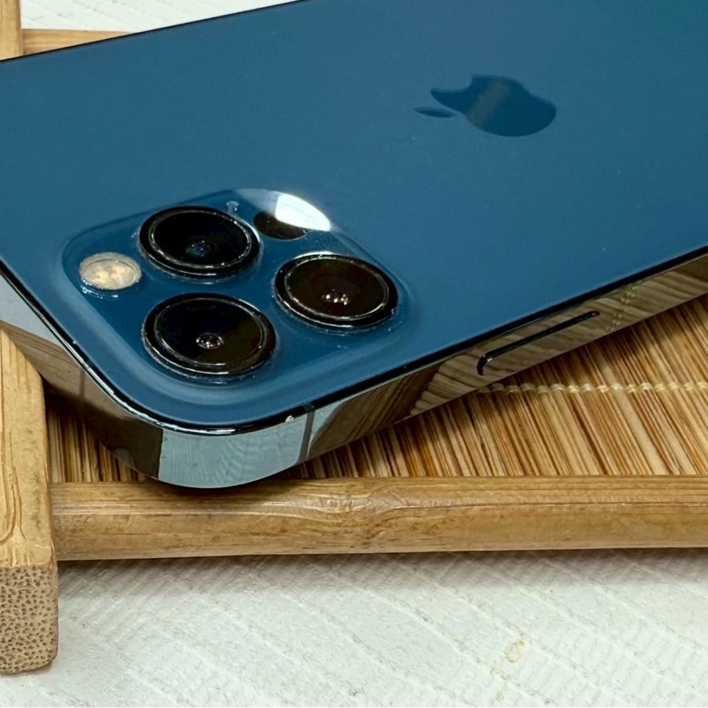 iPhone 12 pro 128g 藍 電池75% 無盒裝有配件