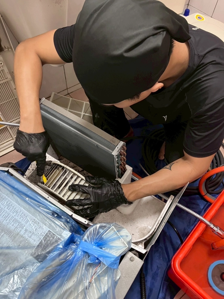 冷氣清洗後要檢查什麼？試運轉、排水與現場確認事項｜高雄冷氣清洗｜高雄冷氣清洗推薦｜高雄洗冷氣推薦