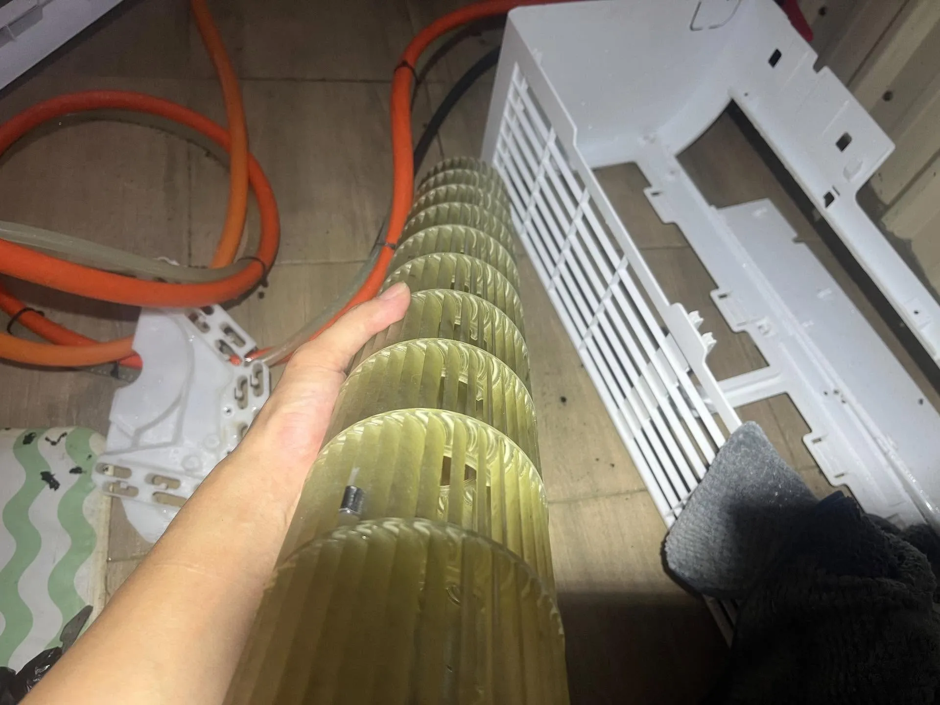 峻菱分離式冷氣拆風鼓清洗 感謝預約