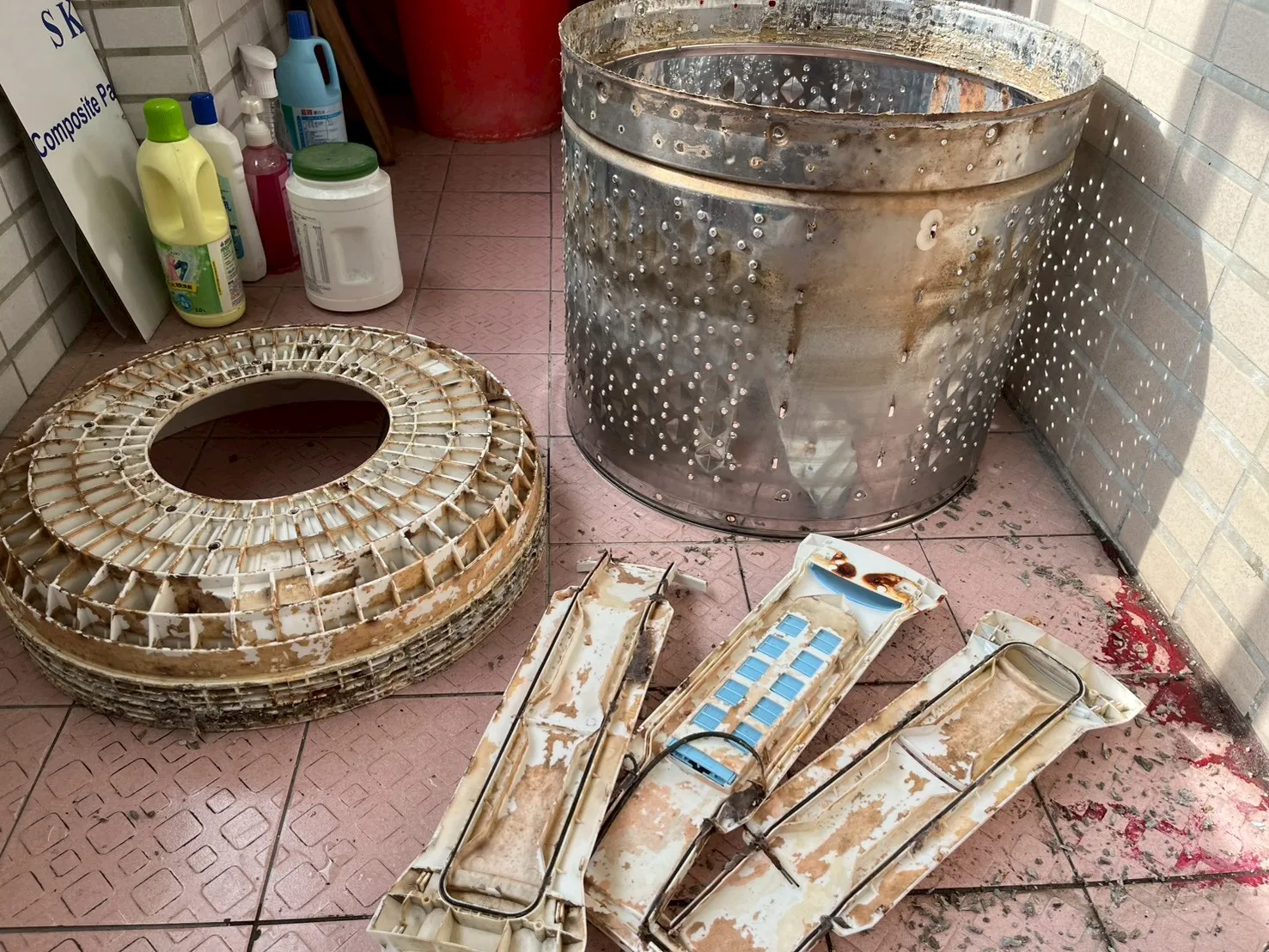 高雄鳳山 直立式洗衣機清洗