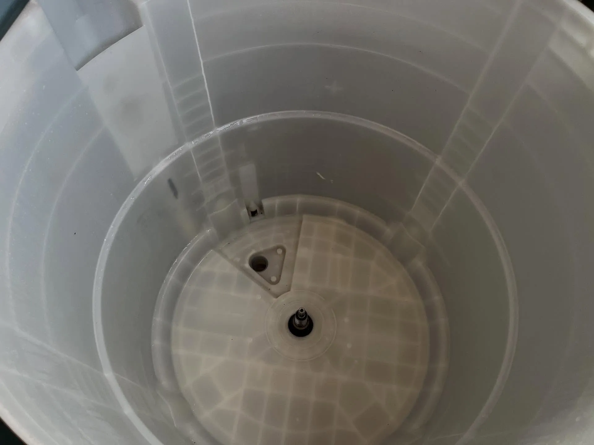 鳳山區鍾小姐以及蔡小姐 直立式洗衣機清洗