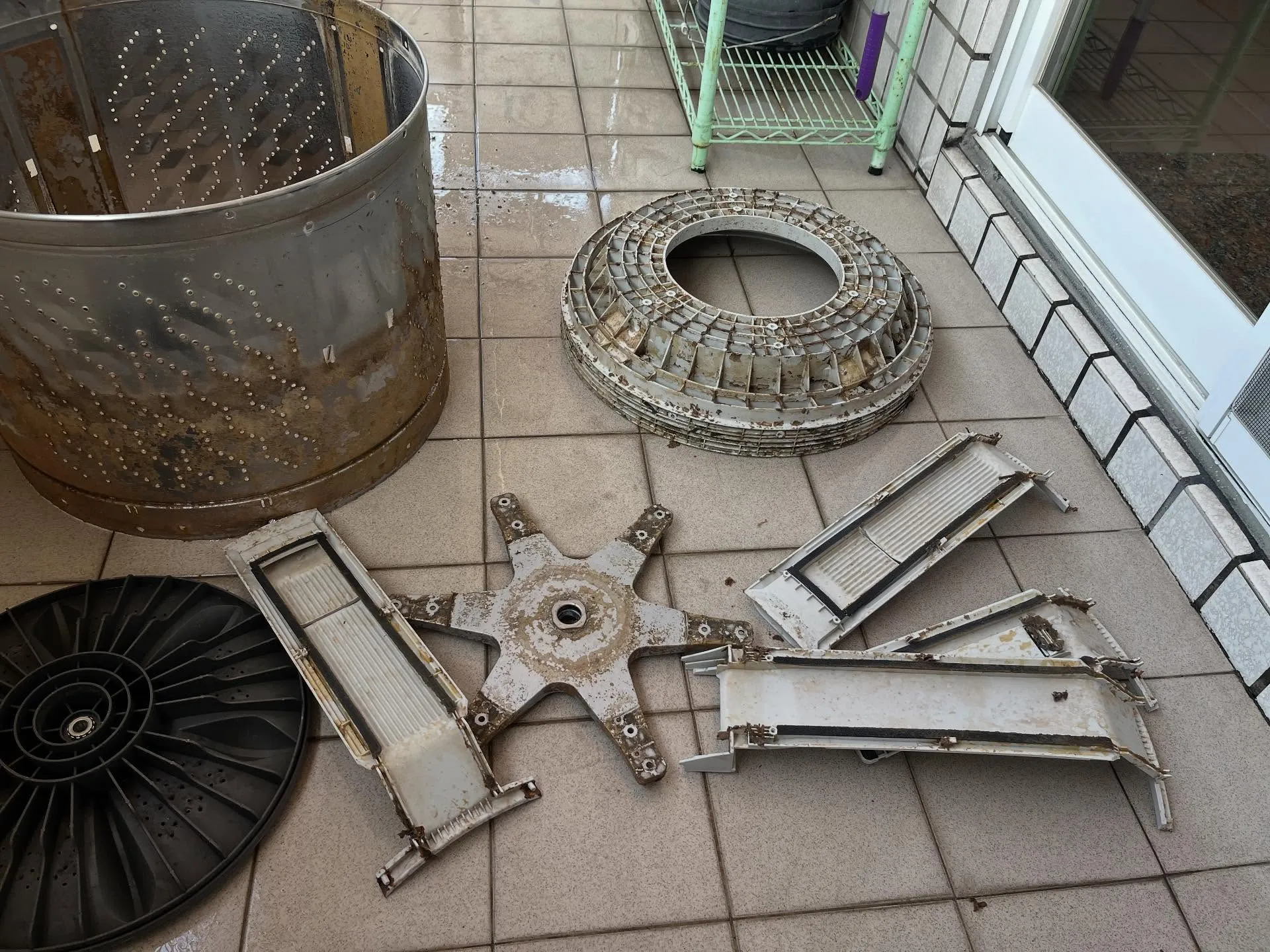 鳳山區鍾小姐以及蔡小姐 直立式洗衣機清洗