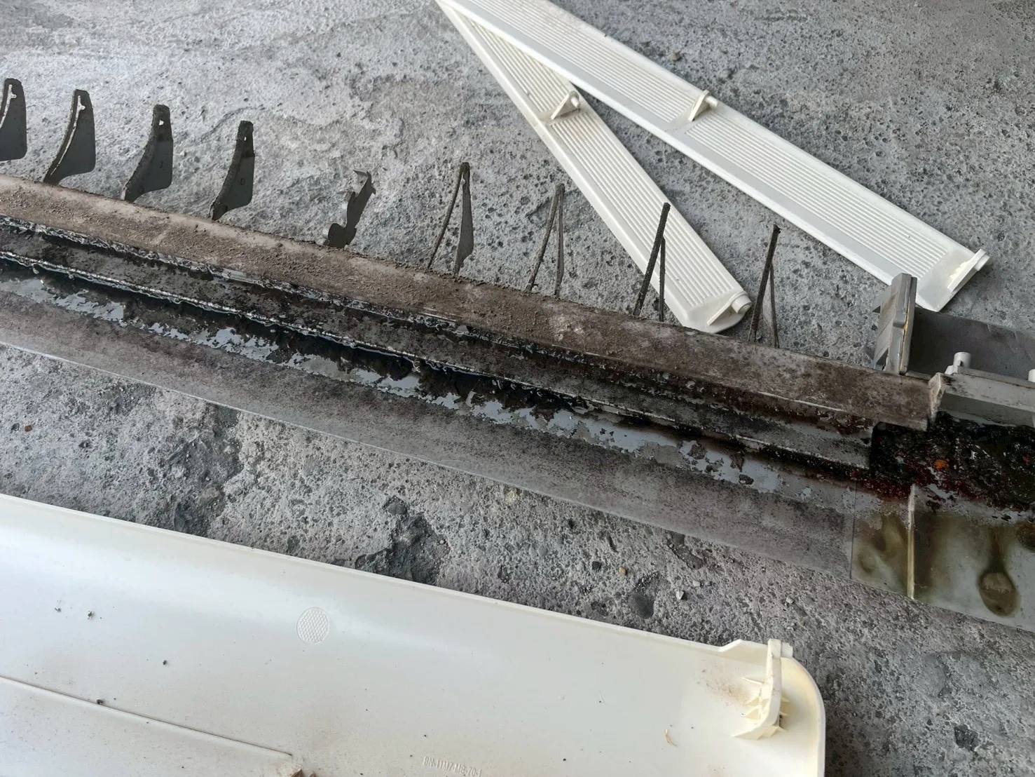 高雄市鳳山區分離式冷氣清洗