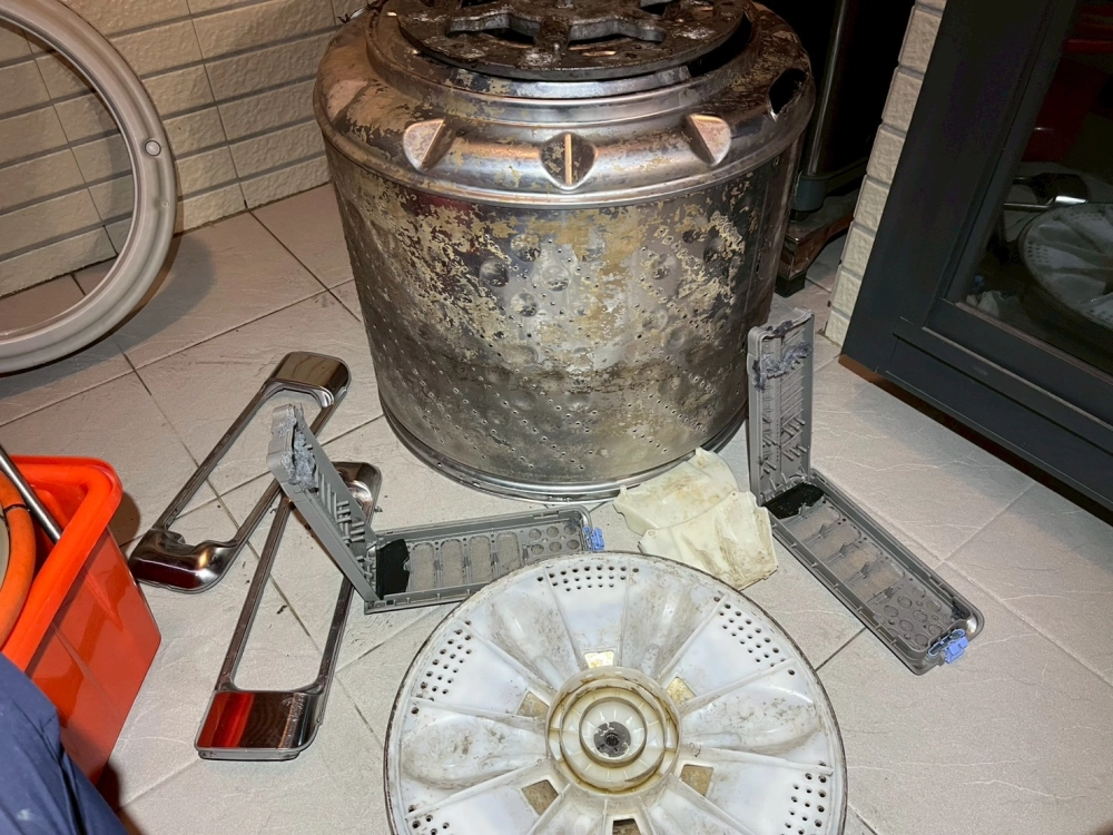 高雄直立式洗衣機清洗 / 高雄洗衣機清洗 / 仁武區洗衣機清洗