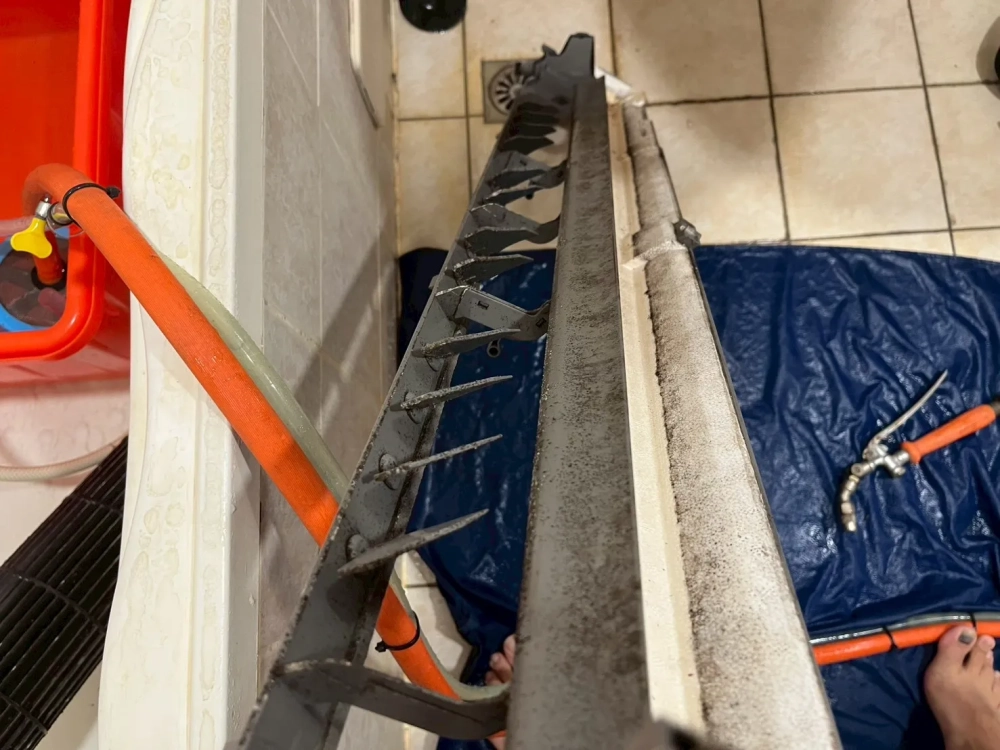 高雄市左營區 分離式冷氣清洗/高雄冷氣清洗/鳥松區冷氣清洗/冷氣清洗推薦