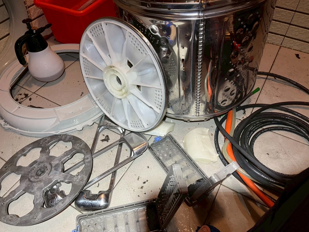 高雄直立式洗衣機清洗 / 高雄洗衣機清洗 / 仁武區洗衣機清洗