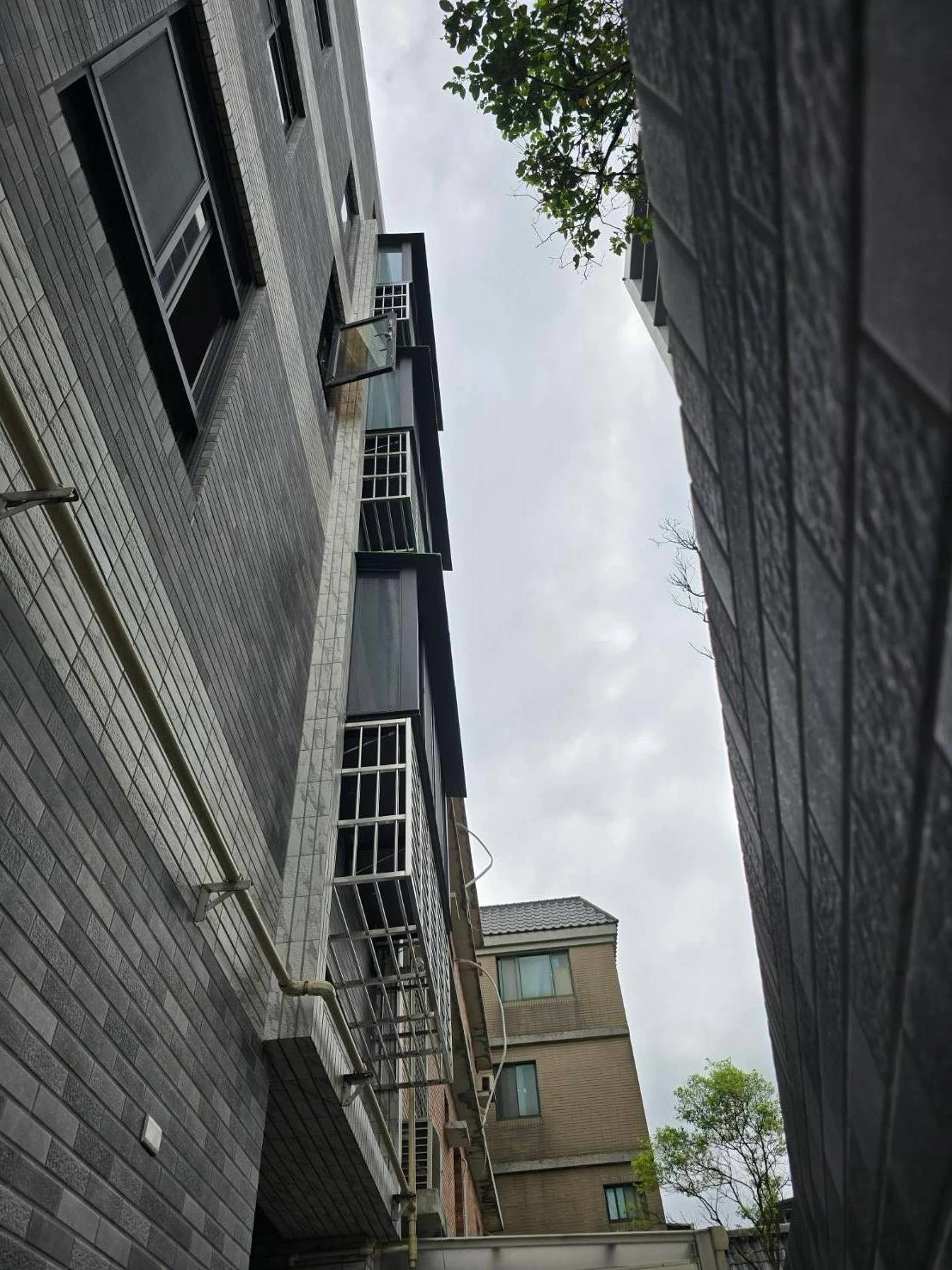 複合式鋁製組合窗