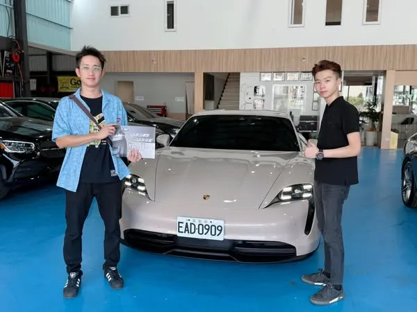 ⚡ 2022式 Porsche Taycan｜純電跑格 ⚡有人成為全場焦點了！/桃園二手車買賣/八德區中古車行