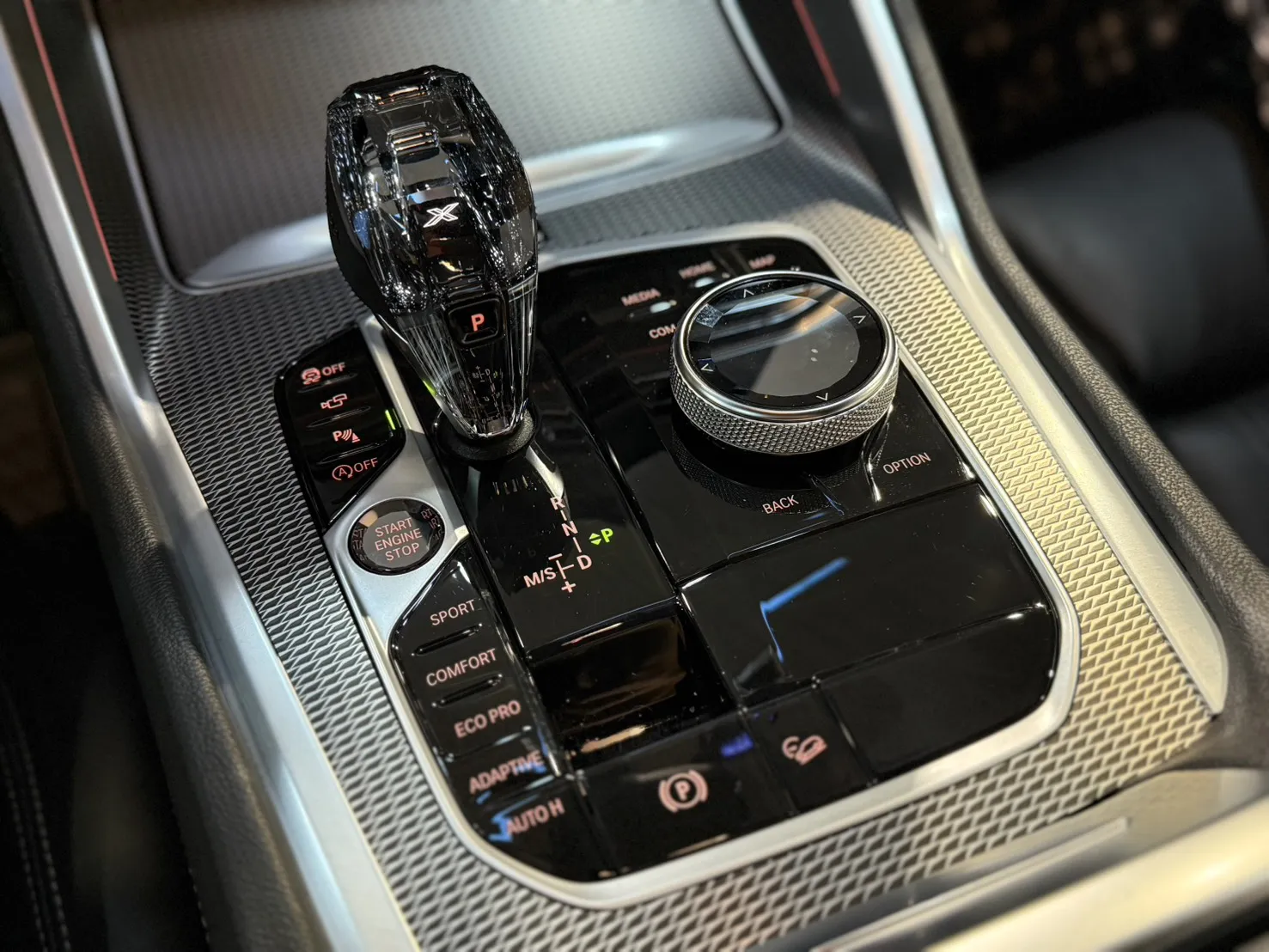 【 2019年 BMW X6 XDrive40i M Sport 】