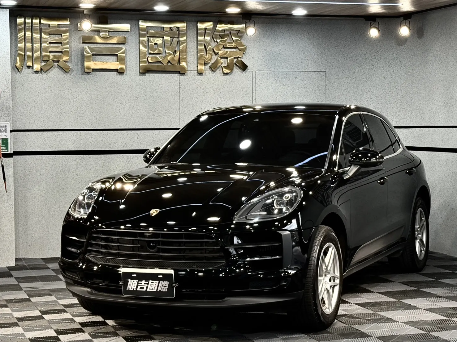 【 2021年 Porsche Macan S 】