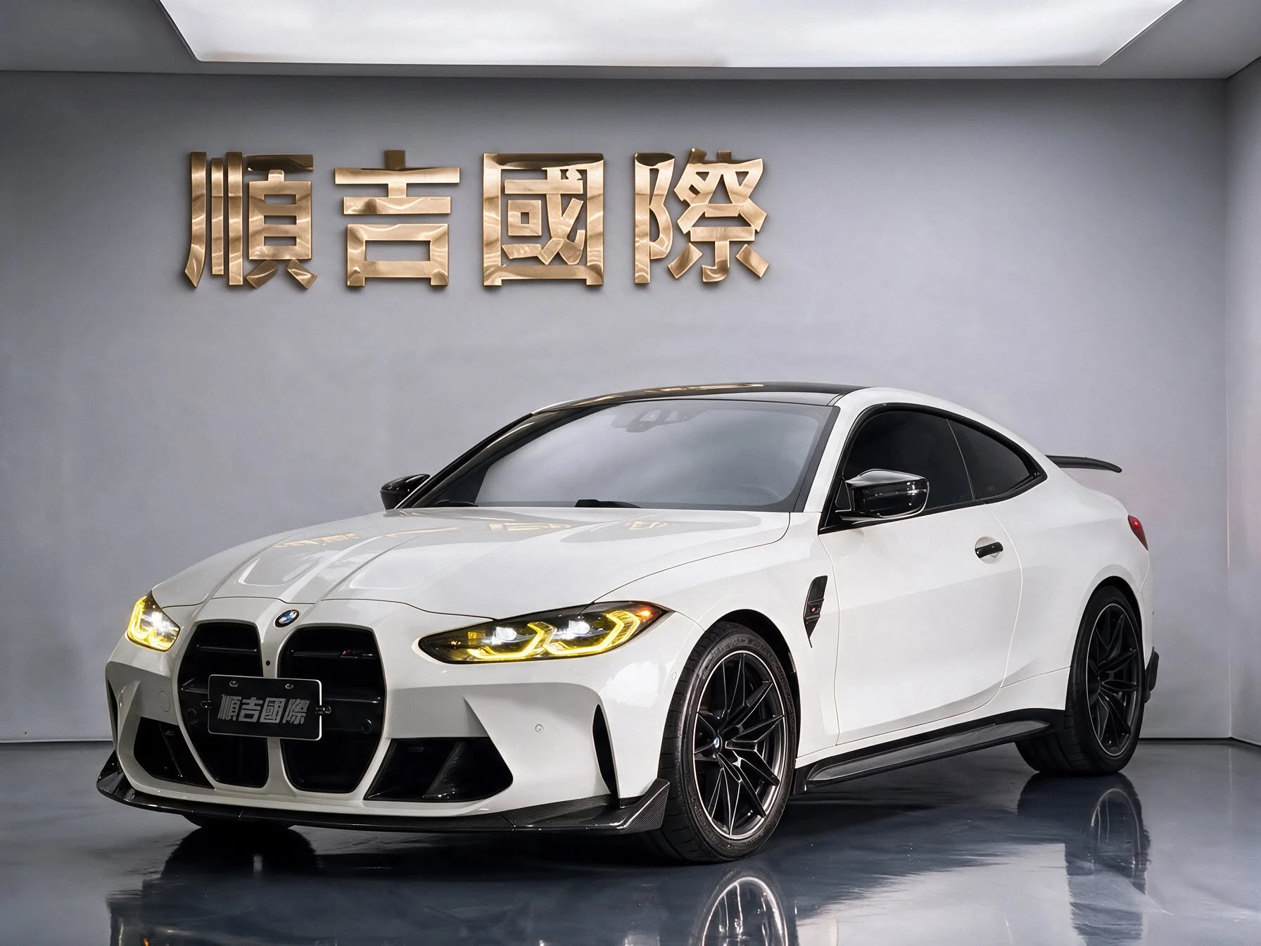【2021 年式 BMW G82 M4 Competition】