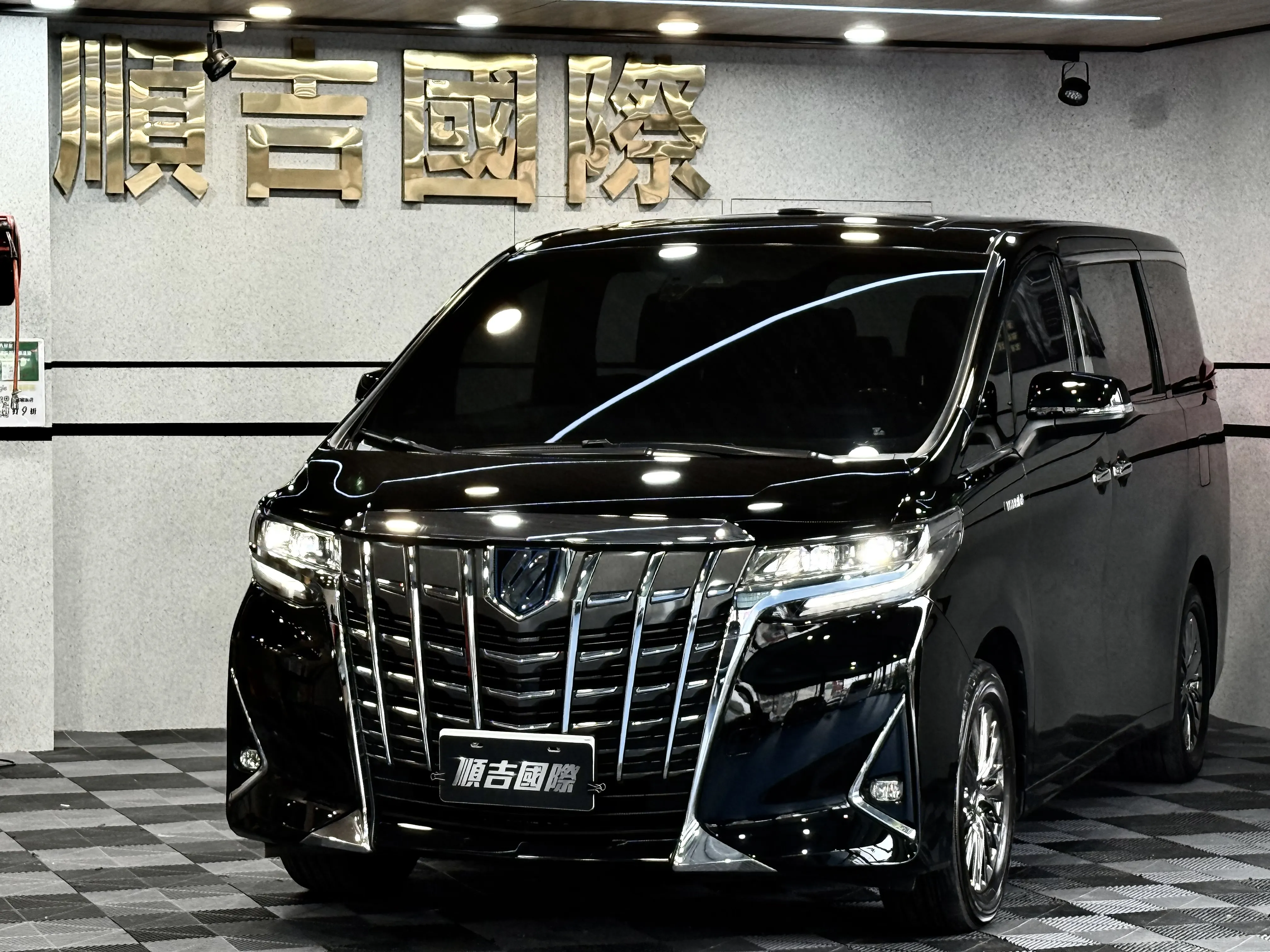 【 2021年TOYOTA 運兵車 ALPHARD 】