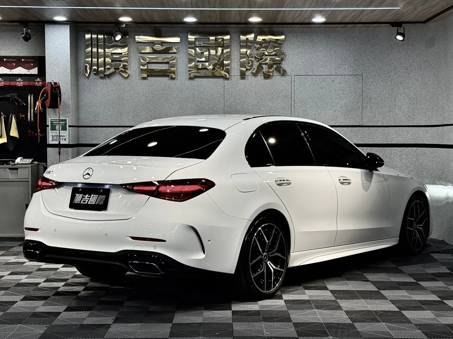 【2022年 賓士 C300 AMG 】