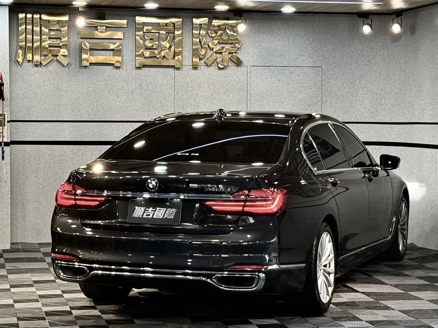 【 2018年 BMW 740 Li  】