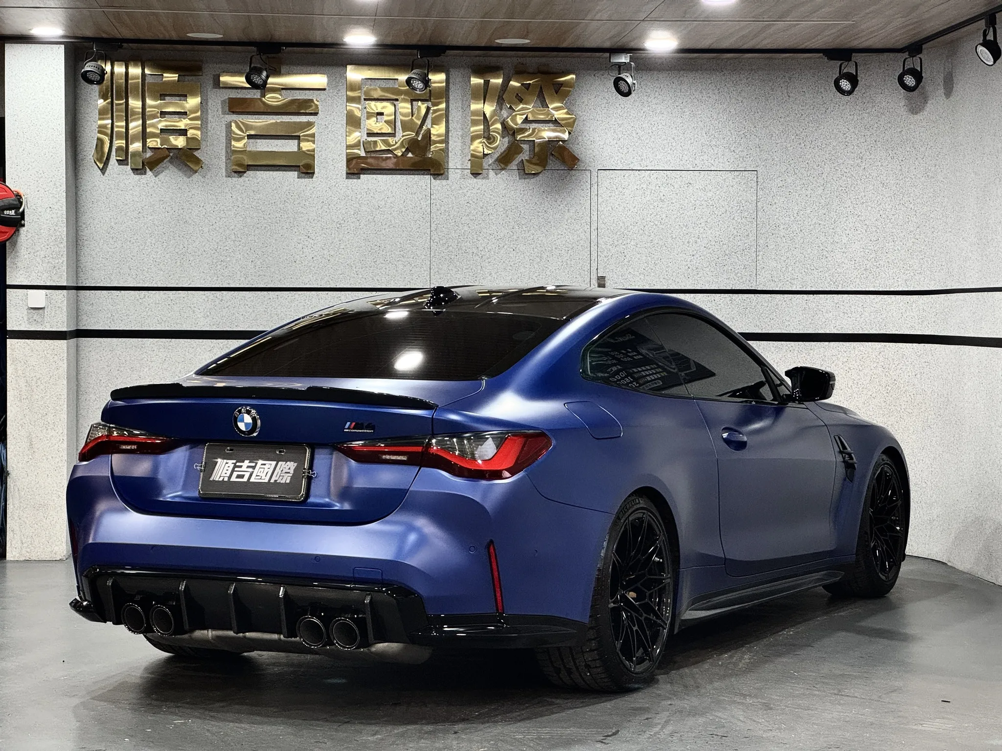 【2021 BMW  M4 Competition】