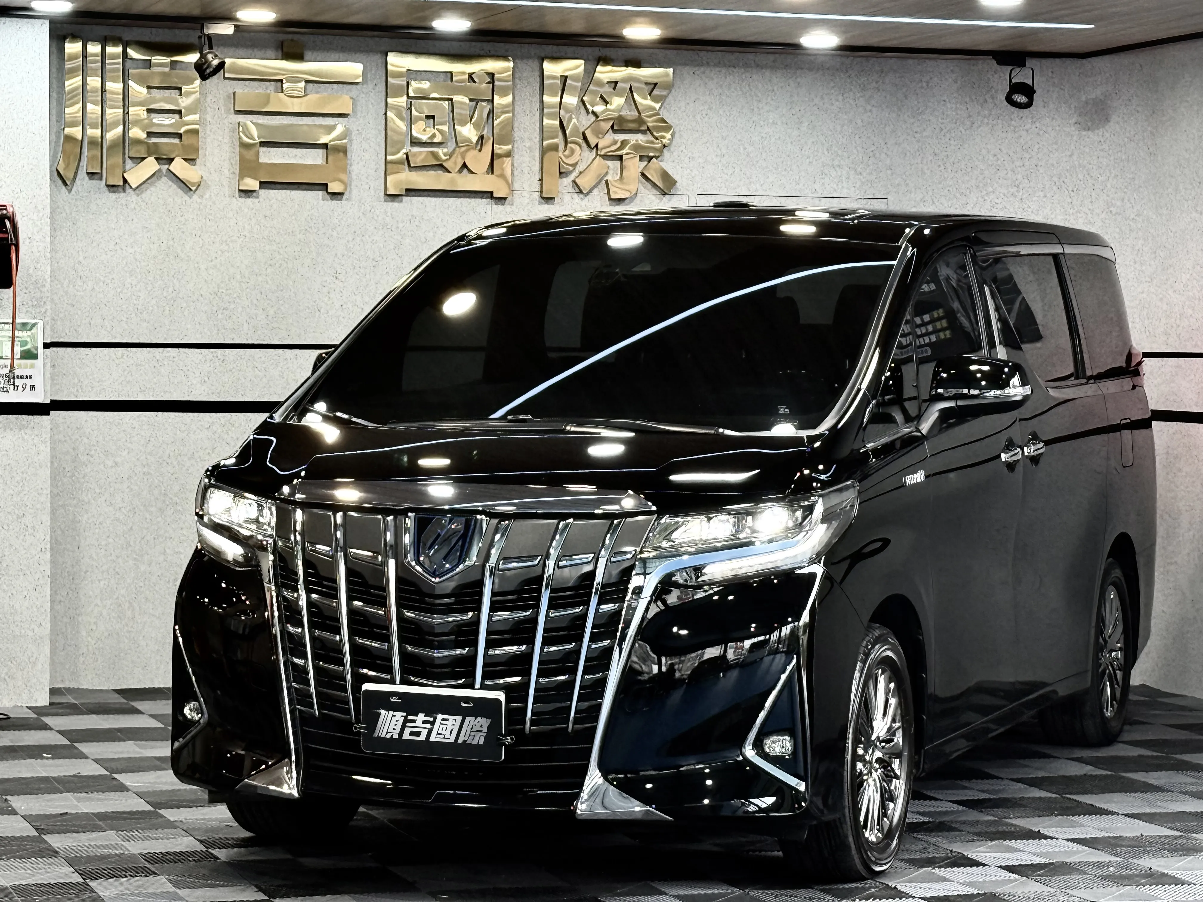 【 2021年TOYOTA 運兵車 ALPHARD 】