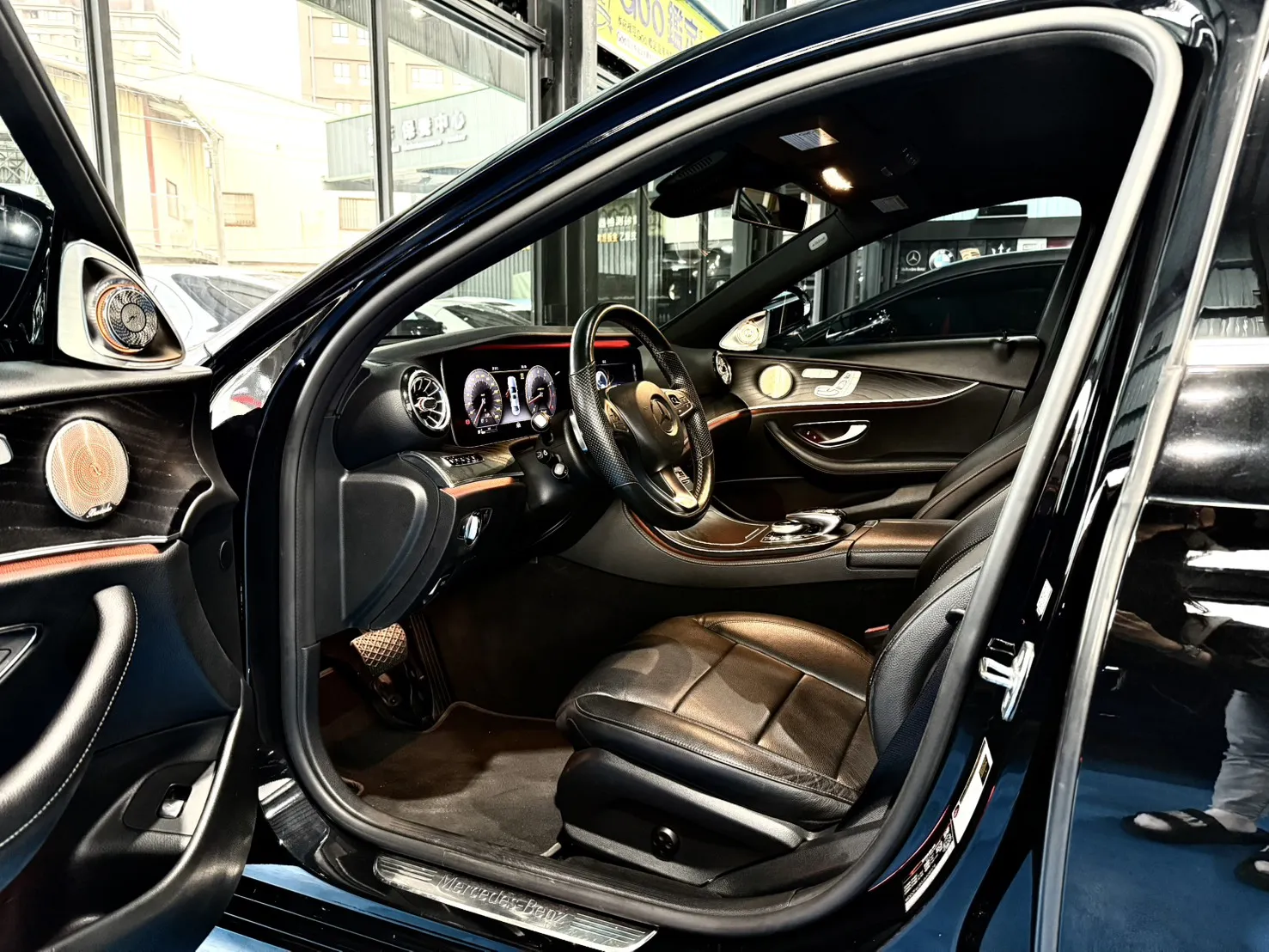  2018年 Mercedes Benz E43 4MATIC｜5鍵滿僅跑4.9萬