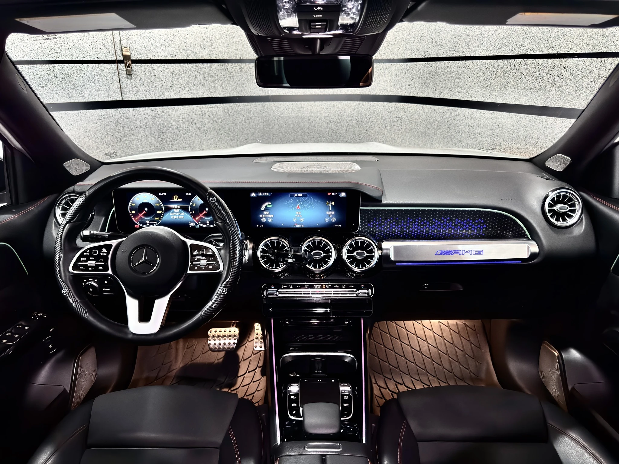 【2020 BENZ GLB250 4MATIC】