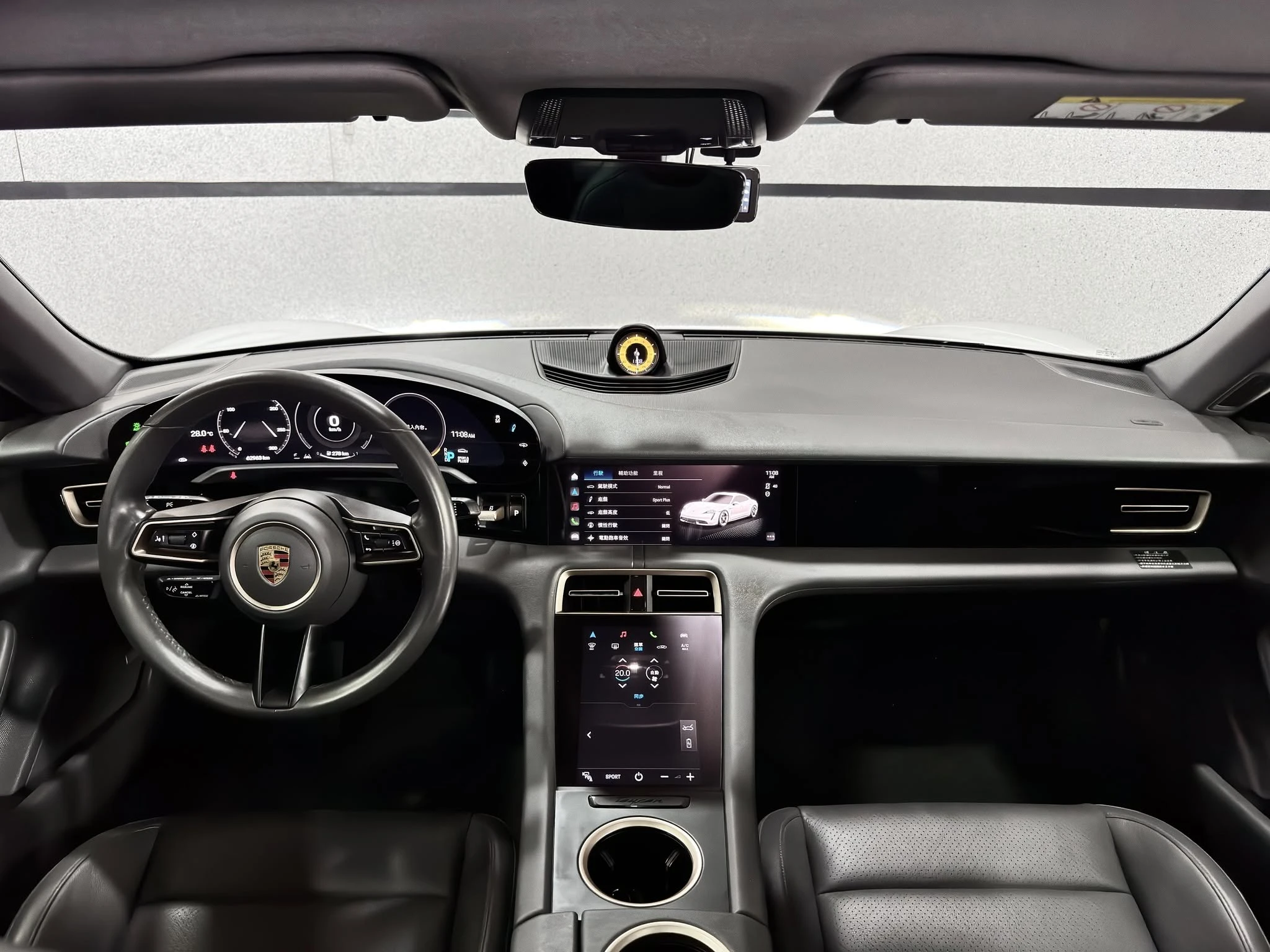 【2021 Porsche Taycan】
