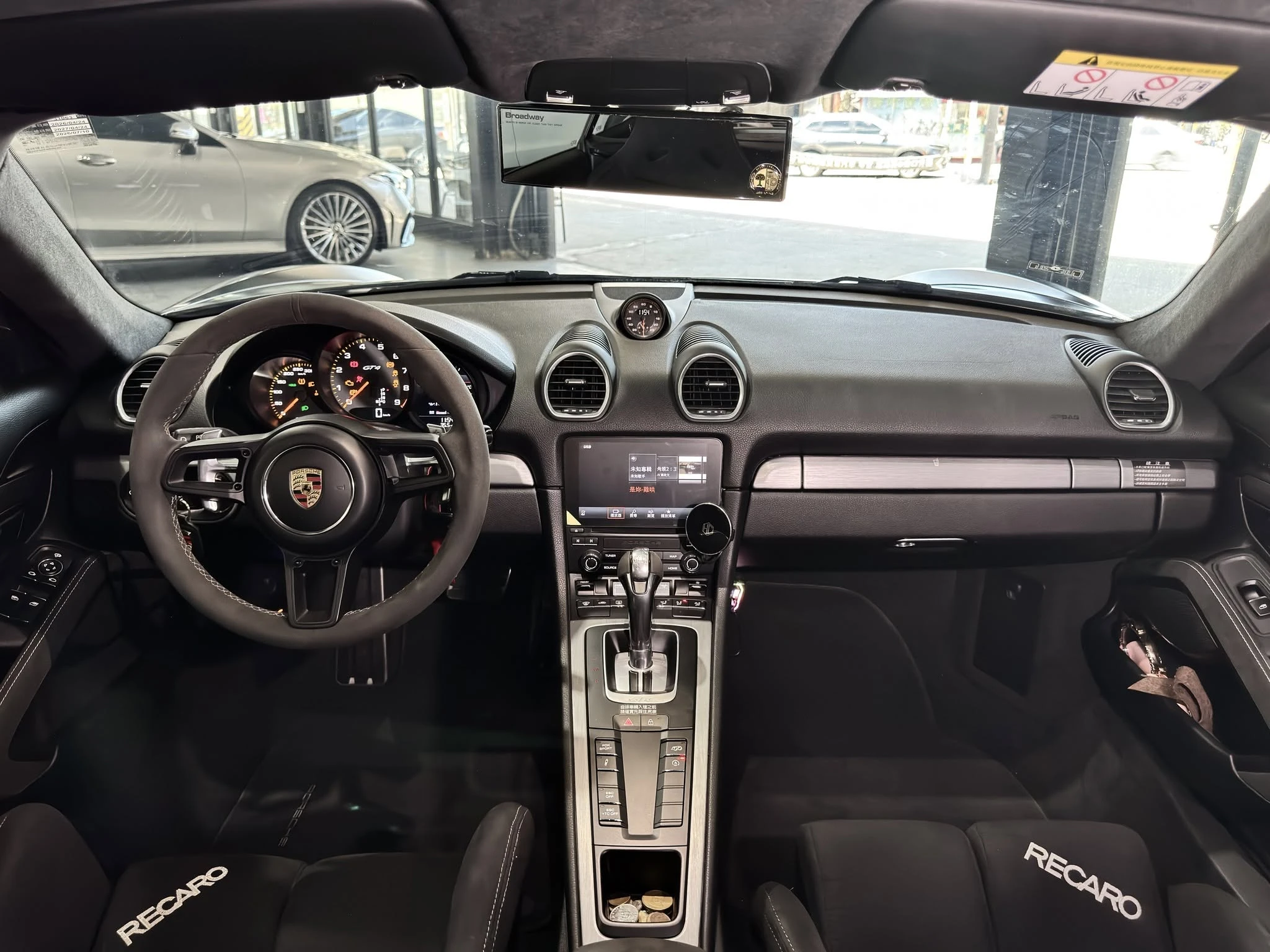 【2021 Porsche 718 Cayman GT4】