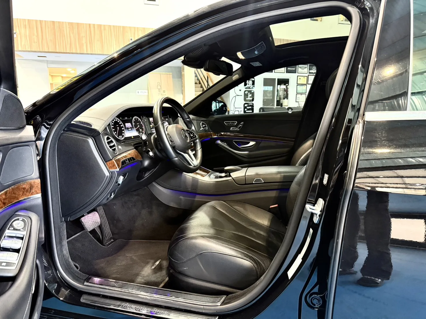 【 正2014年 Mercedes-Benz  S400 L 】 
