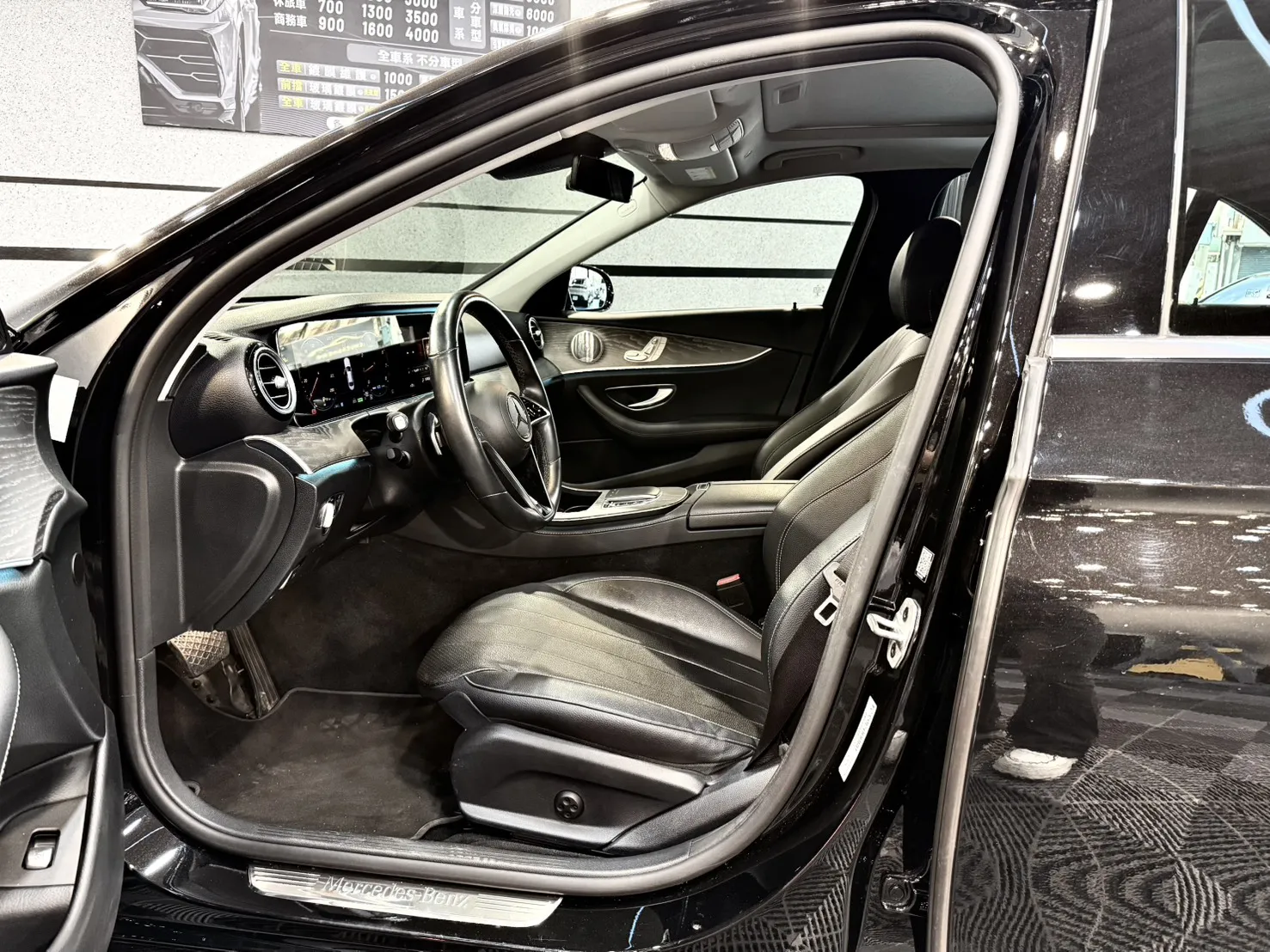 【 2021式 BENZ  E300 AMG 超滿配 】 