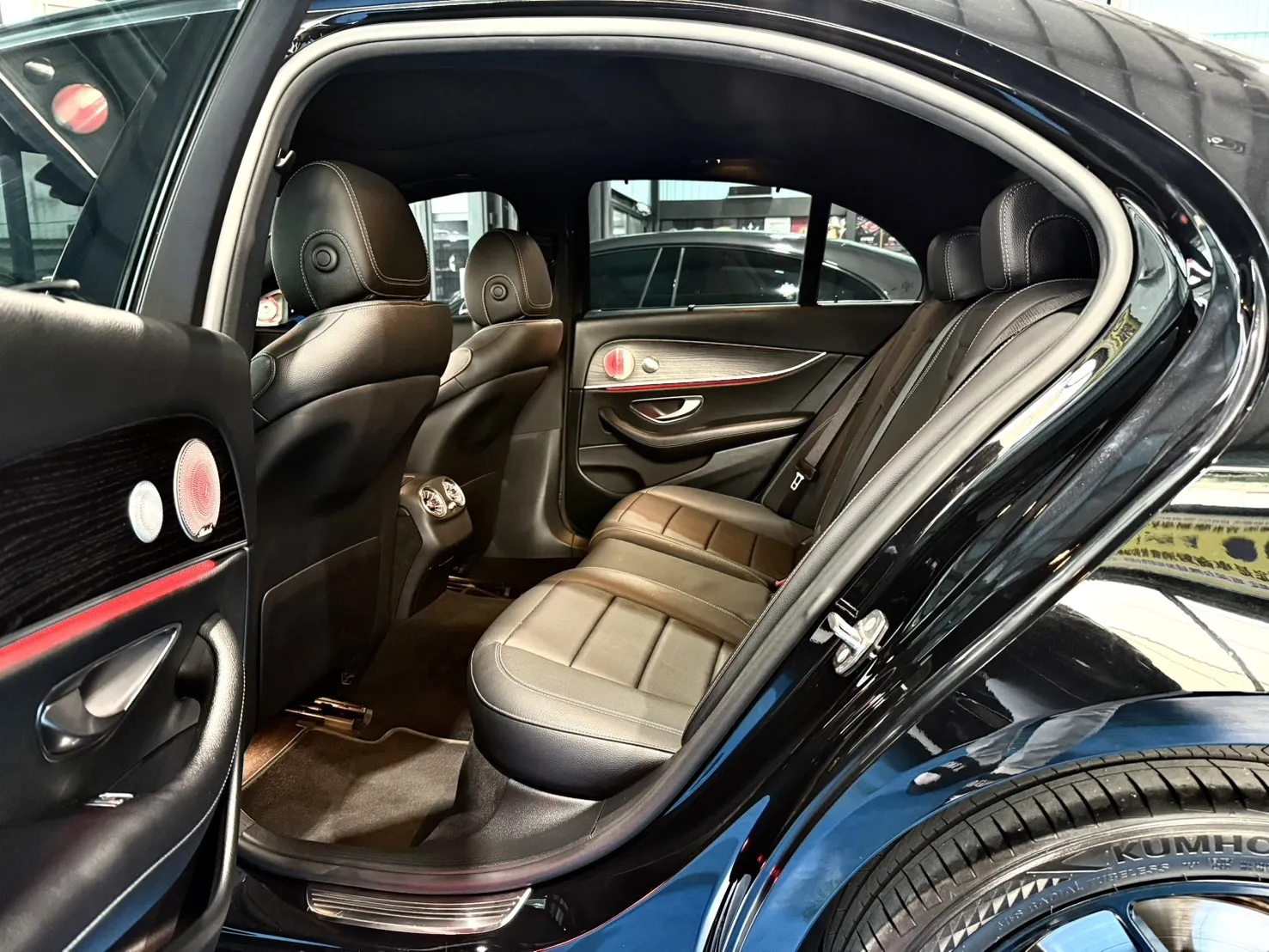  2018年 Mercedes Benz E43 4MATIC｜5鍵滿僅跑4.9萬