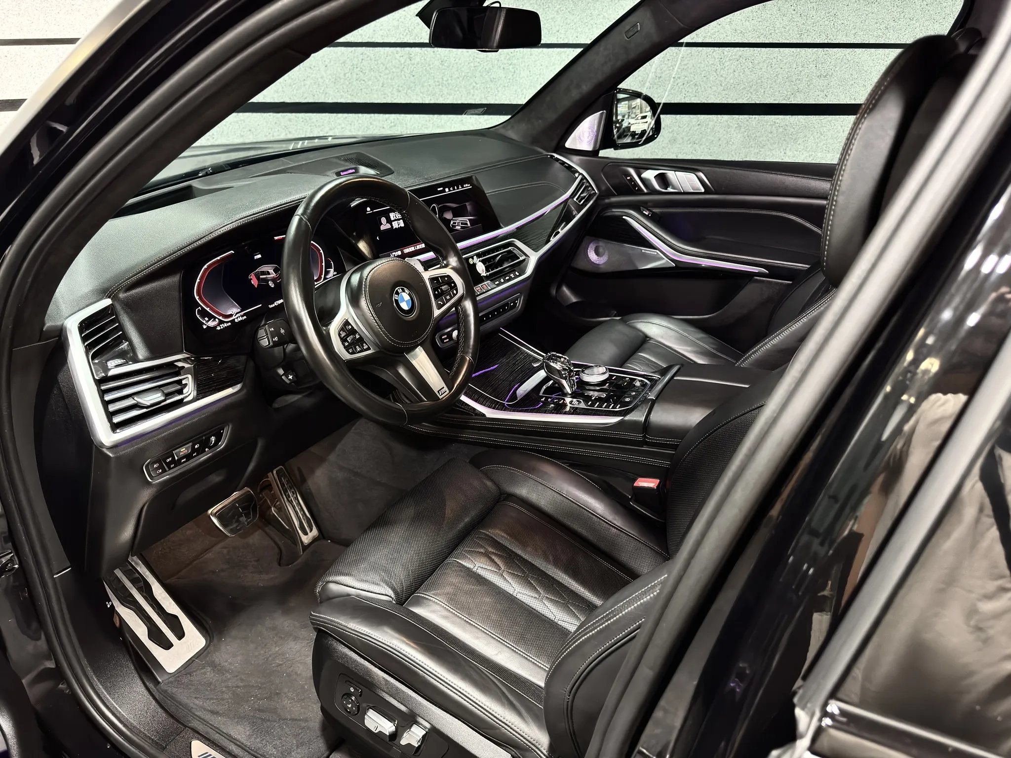 【2020 BMW X7 xDrive M40I】