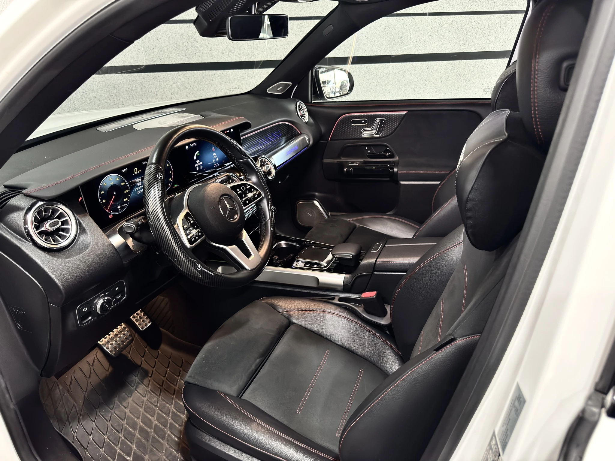 【2020 BENZ GLB250 4MATIC】
