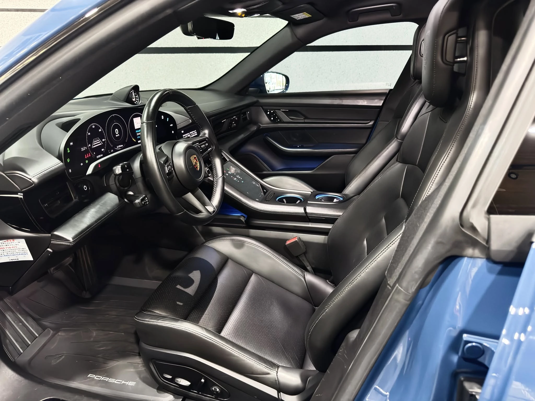 【2021 Porsche Taycan 4S】