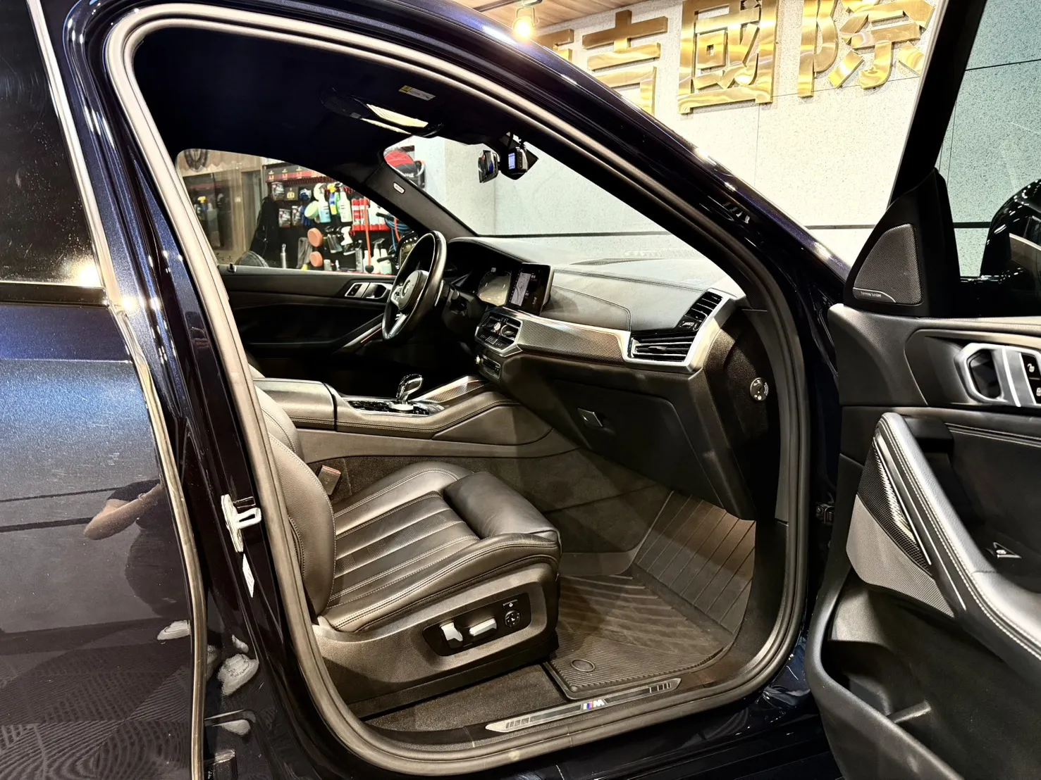 【 2019年 BMW X6 XDrive40i M Sport 】