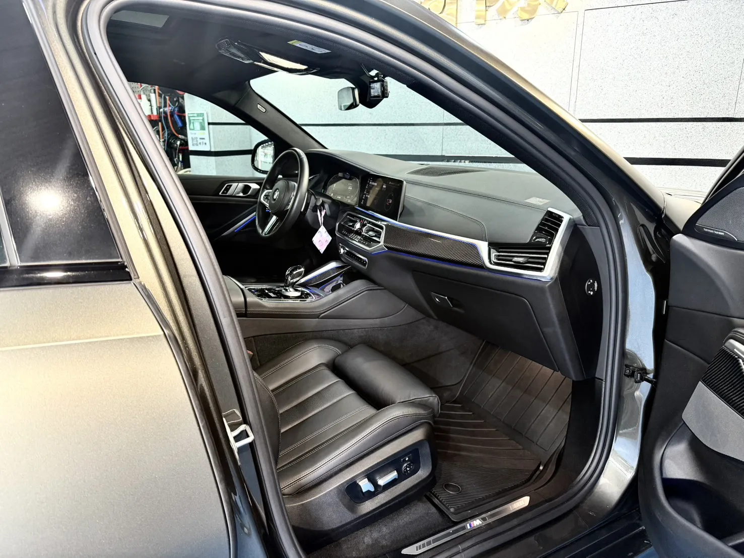 【 2021年式 BMW X6 XDrive40i M Sport 】