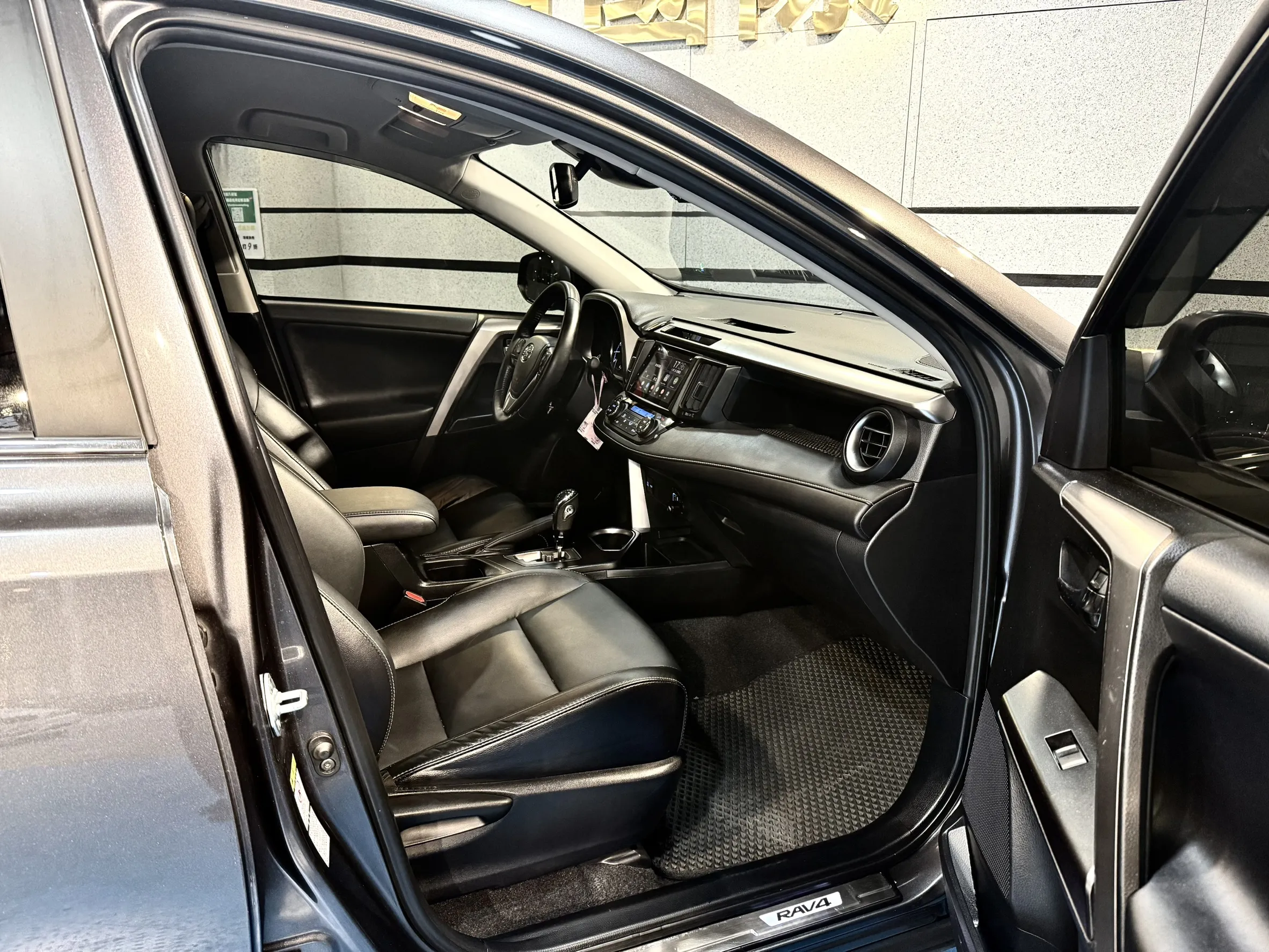 【 正2016年 TOYOTA RAV4 2.5L 豪華版 】